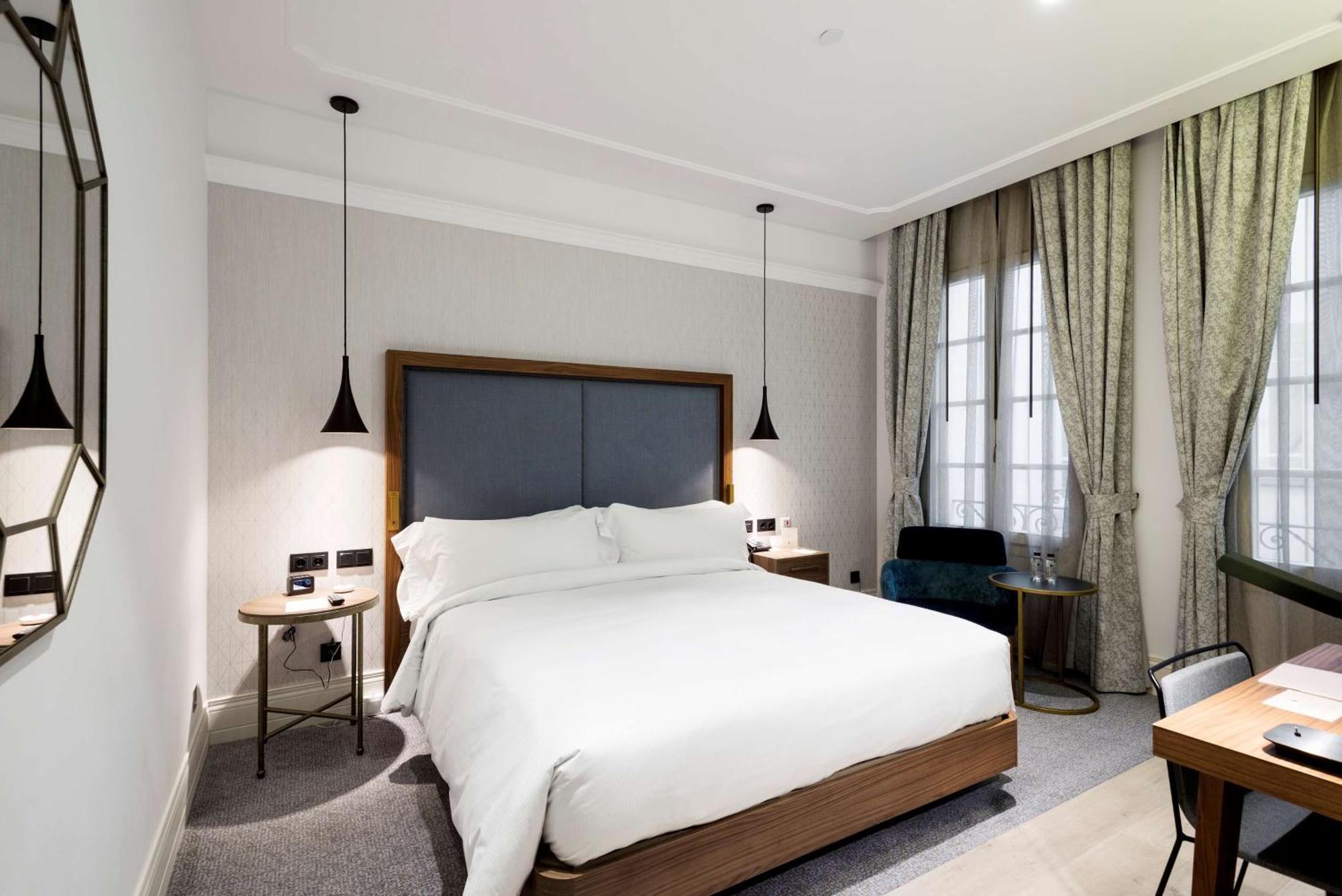 Doubletree By Hilton Madrid-Prado Hotel Exterior photo